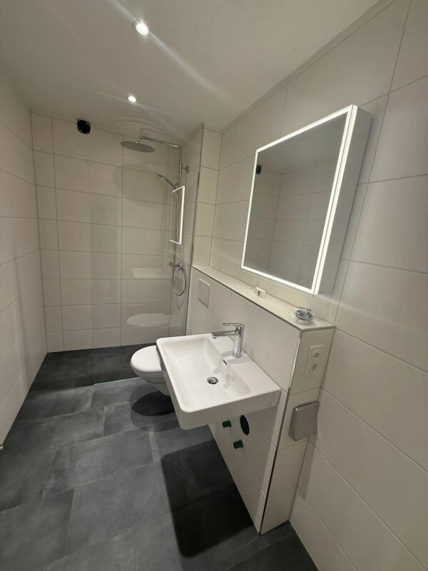 Neu renovierte 3,5-Zimmerwohnung im 1. OG - Foto 4 von 8