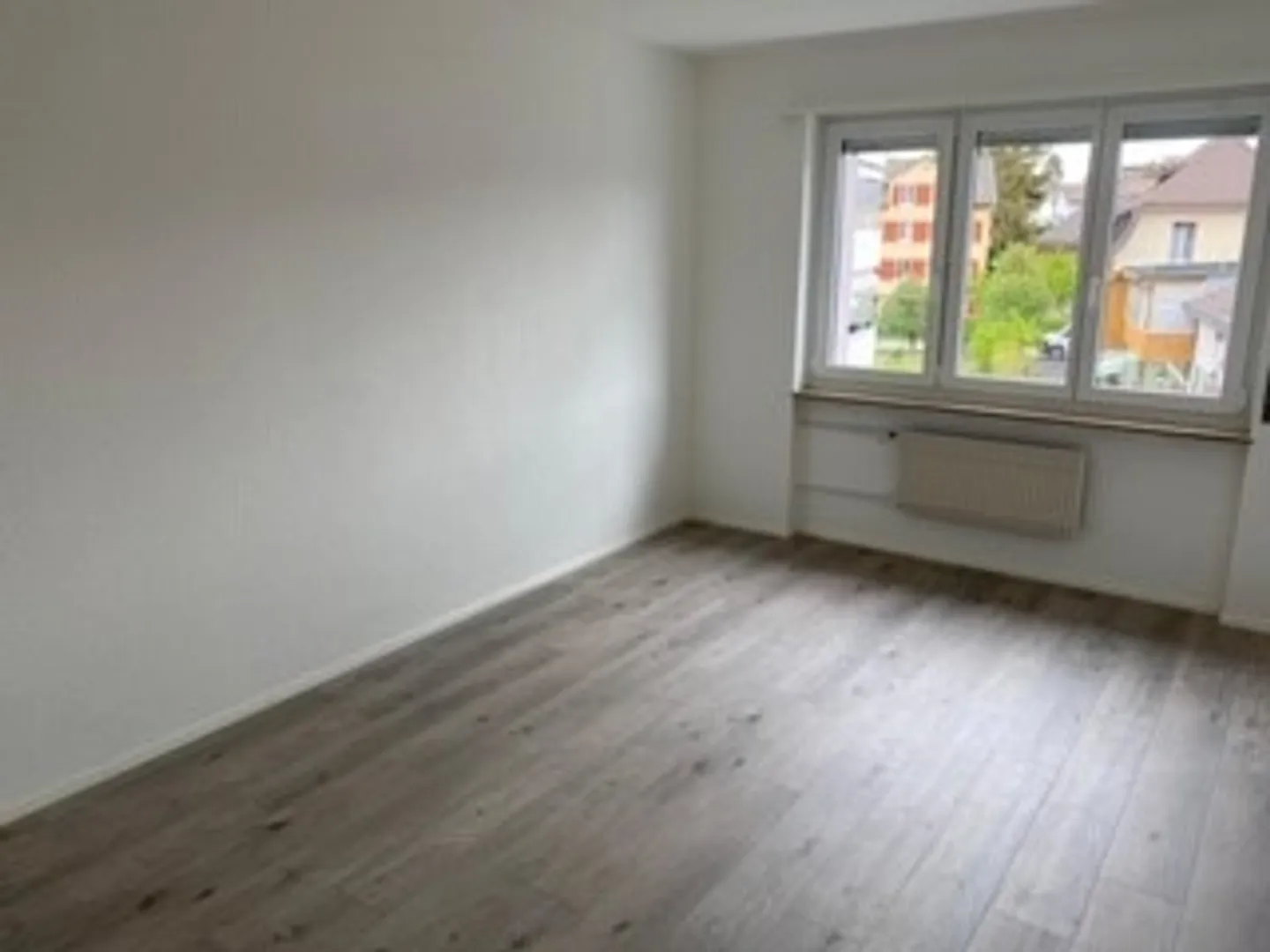 Appartamento di 4,5 stanze completamente ristrutturato con ascensore vicino al centro - Foto 11 di 13