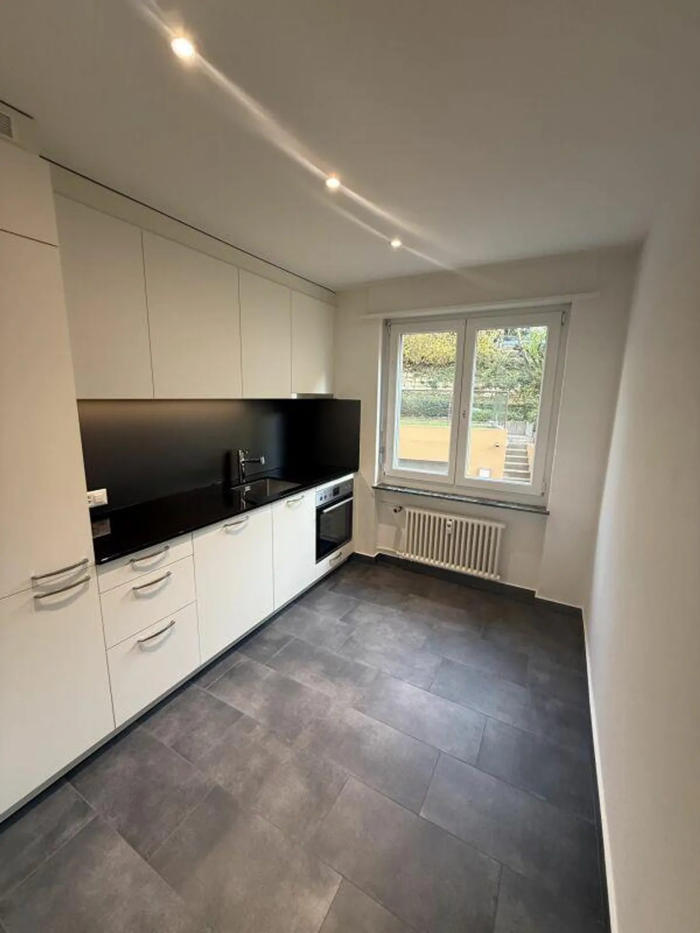 Neu renovierte 3,5-Zimmerwohnung im 1. OG - Foto 3 von 8