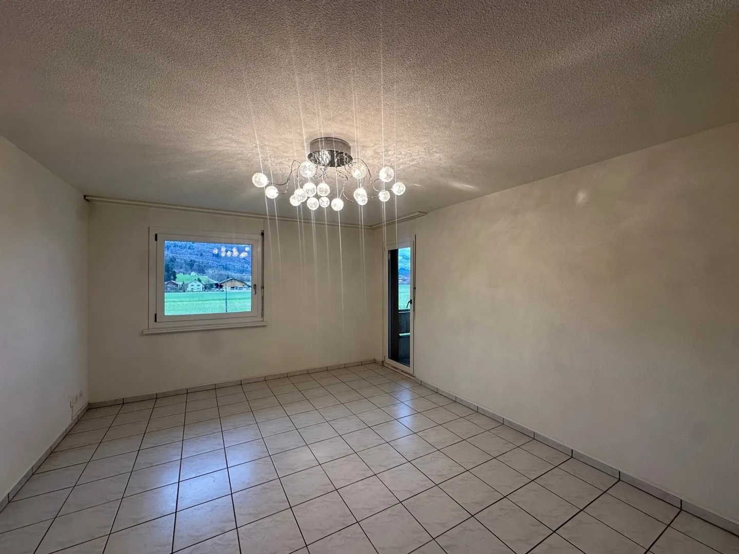 Helle 3.5-Zimmer Wohnung mit Balkon - Foto 8 von 13