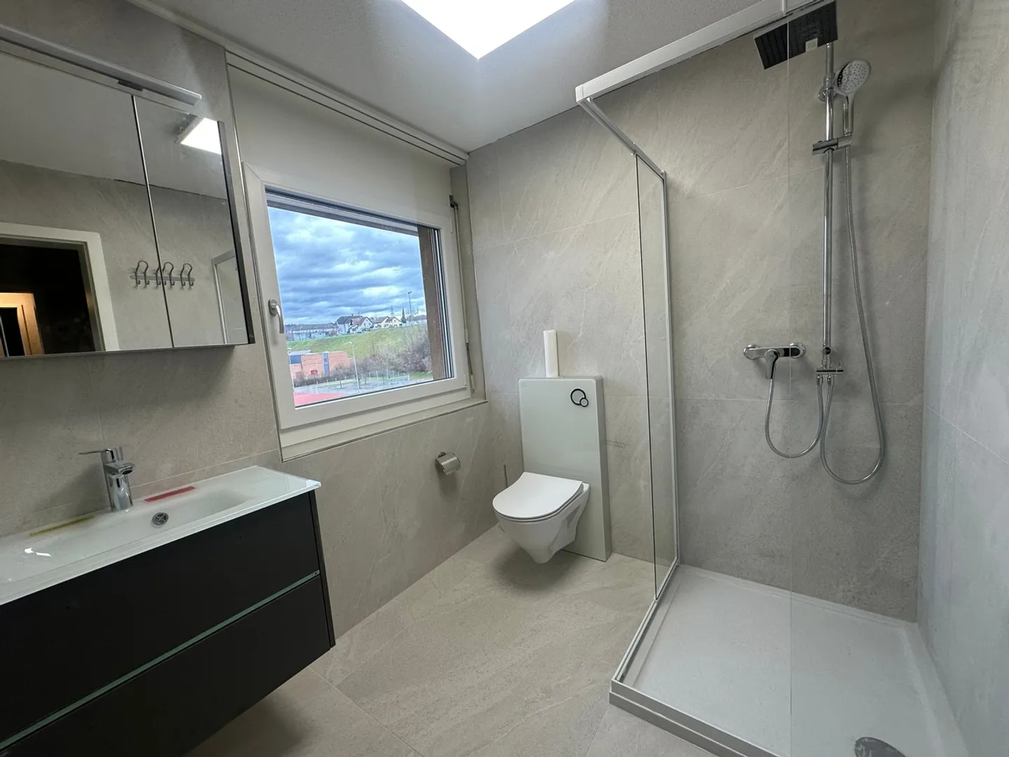 Helle 3.5-Zimmer Wohnung mit Balkon - Foto 1 von 13