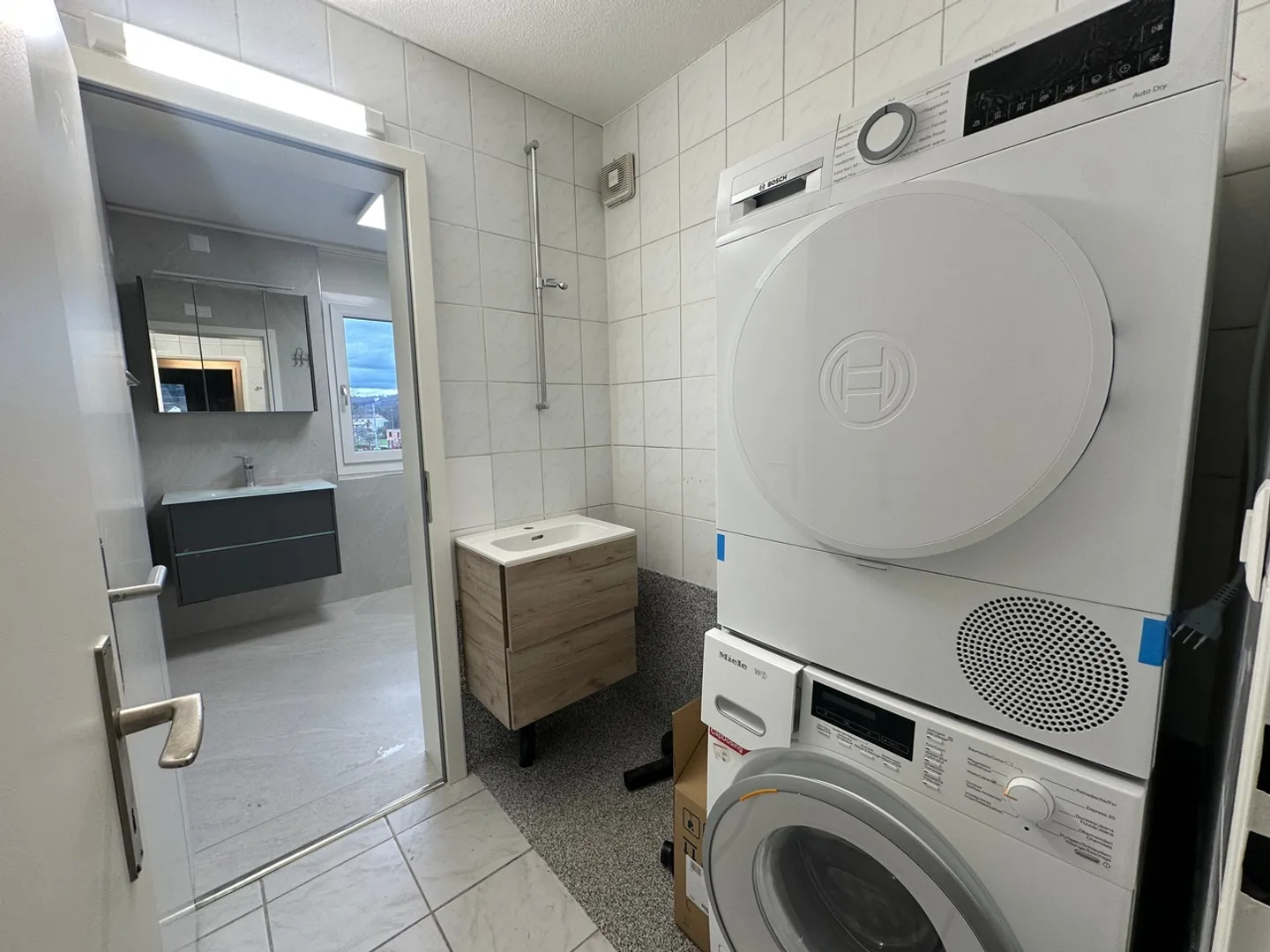 Helle 3.5-Zimmer Wohnung mit Balkon - Foto 2 von 13