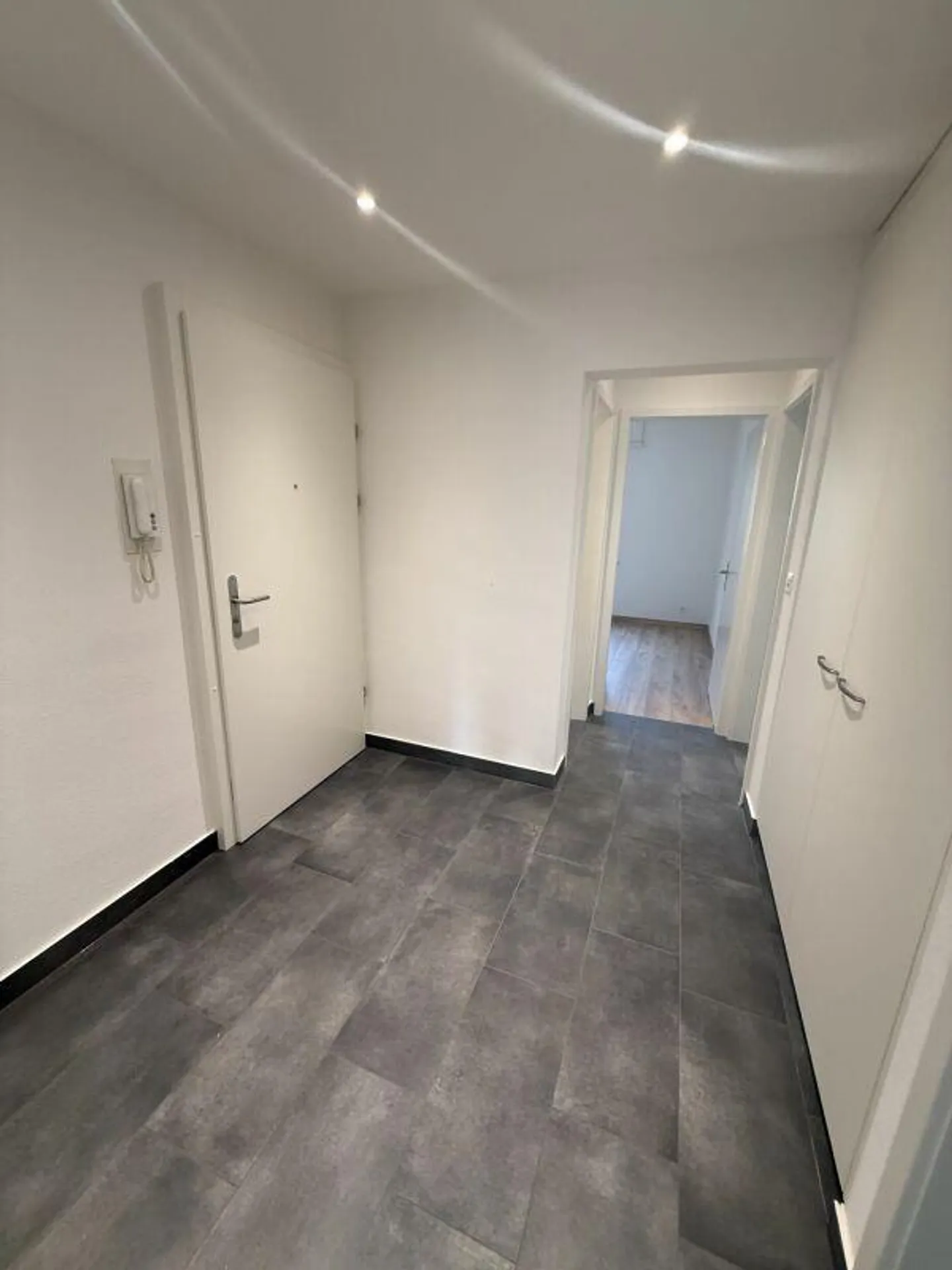 Neu renovierte 3,5-Zimmerwohnung im 1. OG - Foto 5 von 8