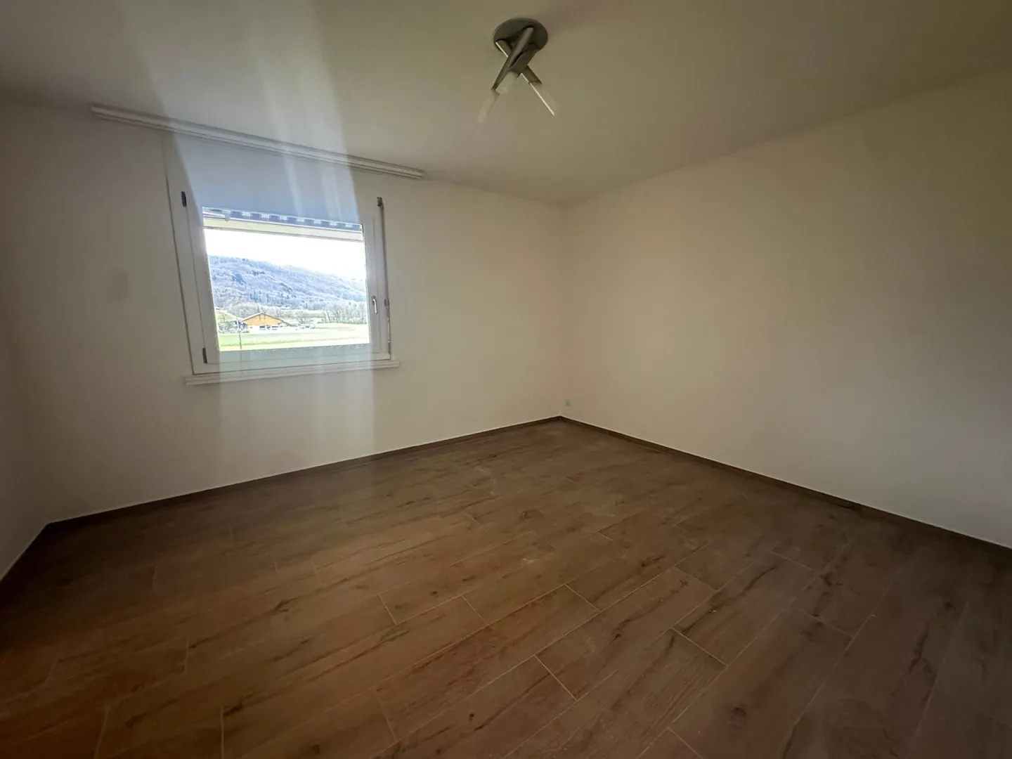Helle 3.5-Zimmer Wohnung mit Balkon - Foto 5 von 13