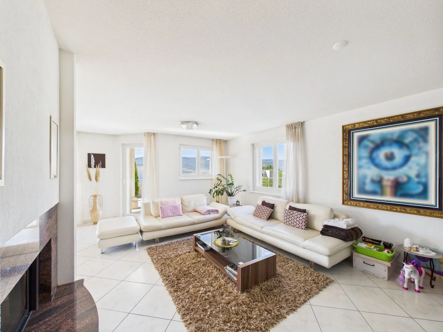 Spaziosa villa indipendente con vista mozzafiato su Delémont - Foto 5 di 13