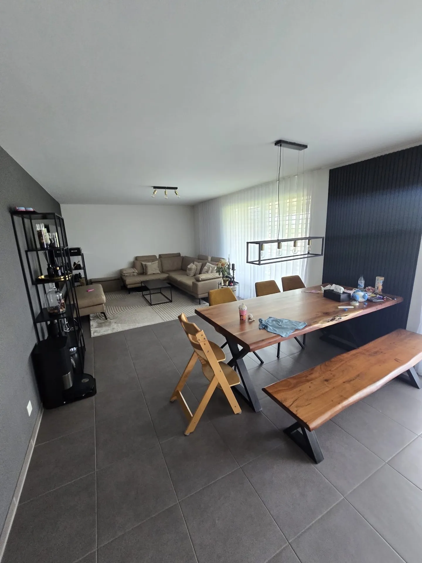 Bright 4.5-room apartment with large balcony - Photo 1 of 8