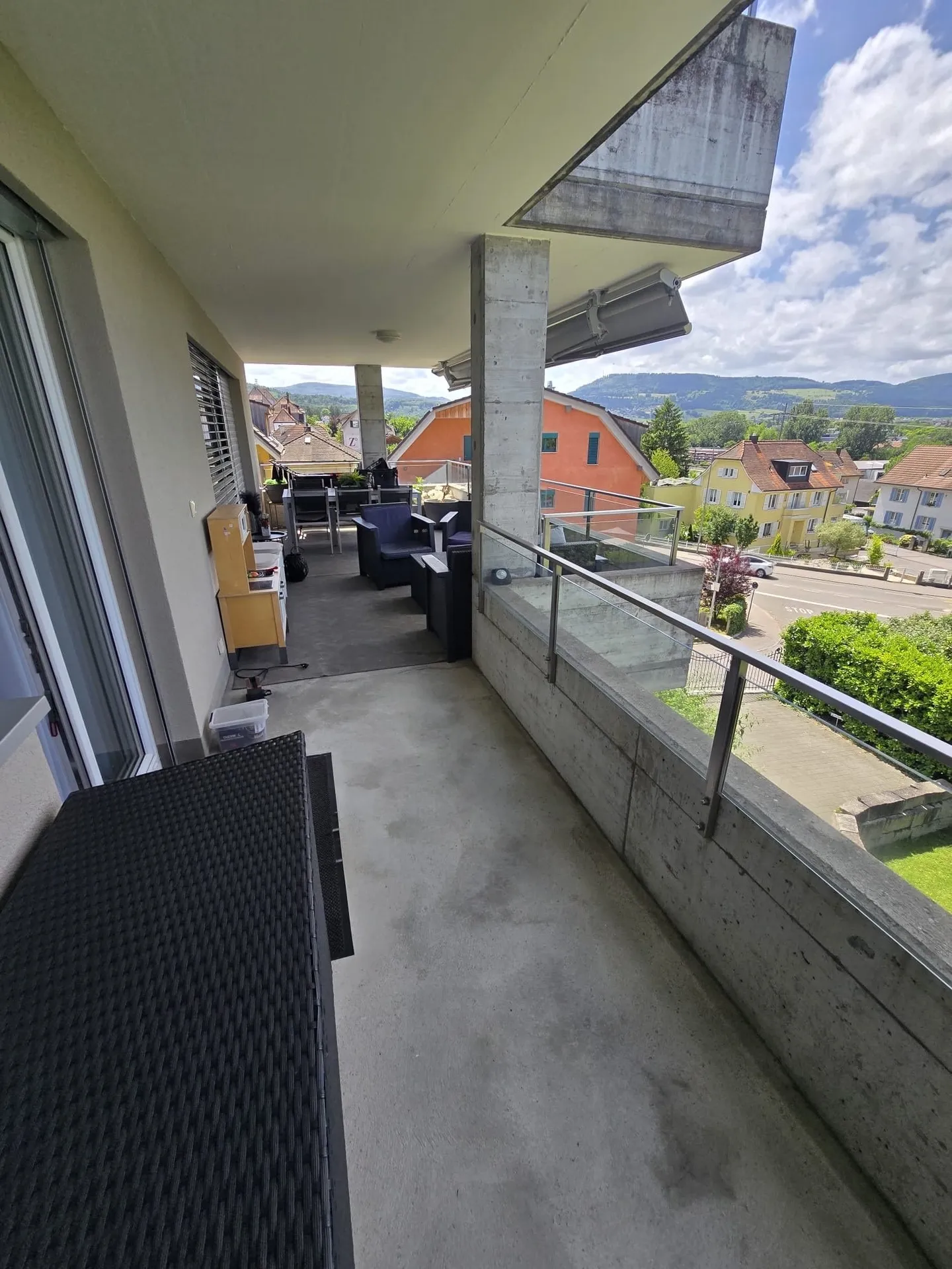 Bright 4.5-room apartment with large balcony - Photo 4 of 8