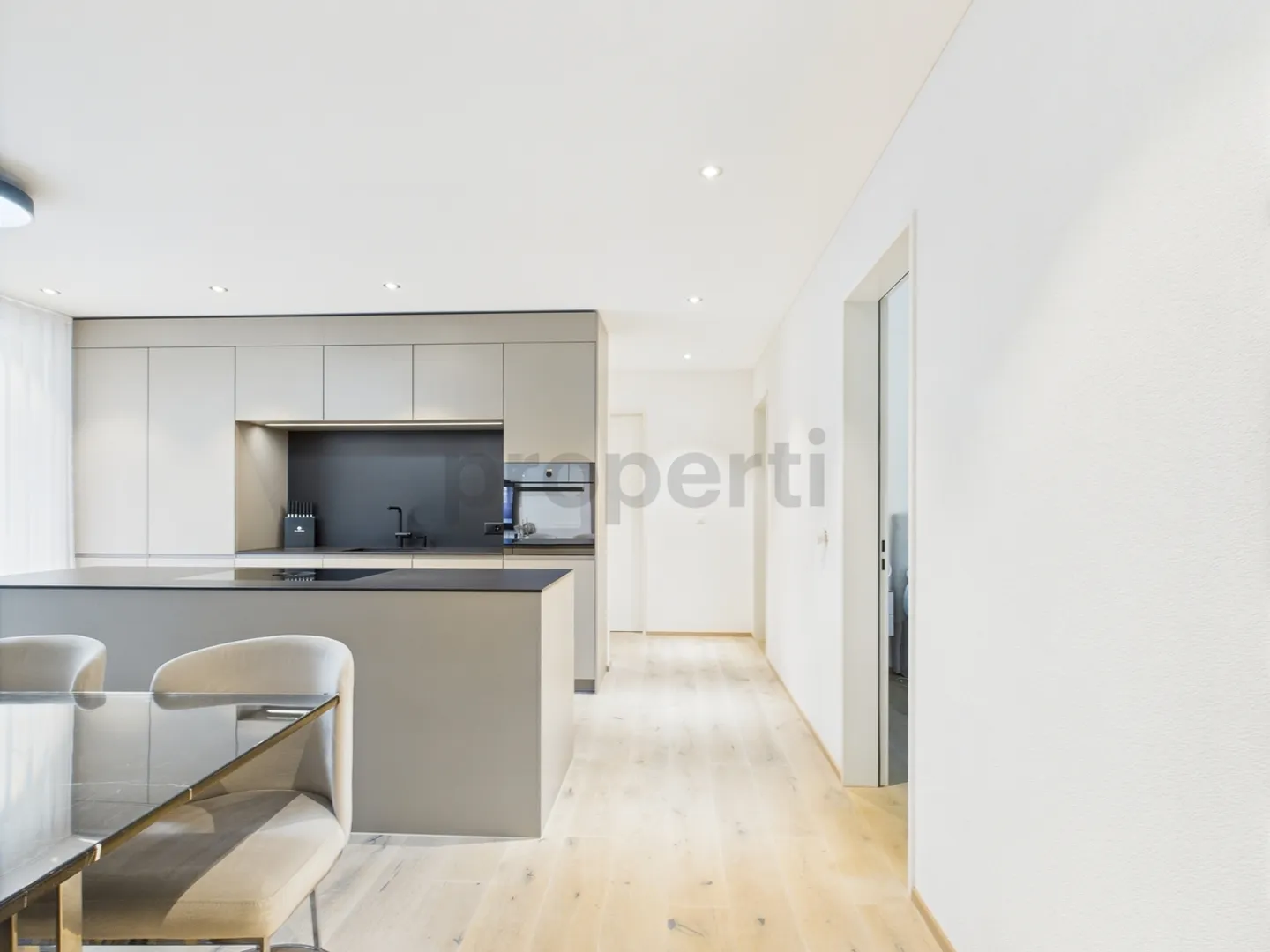 Modern and fully furnished 4.5 room apartment in Flums, SG - Photo 4 of 12