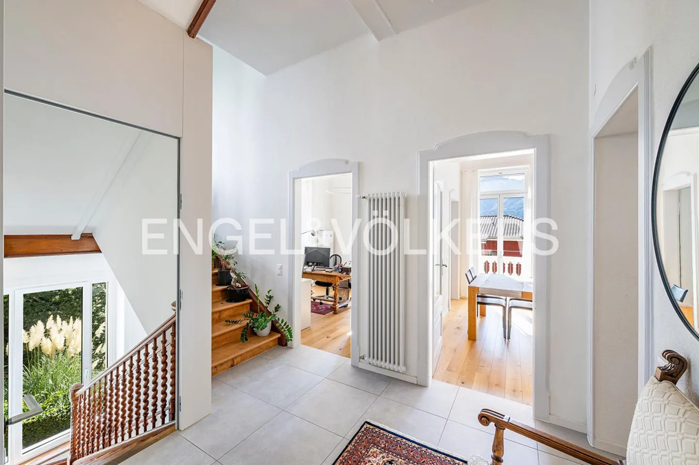 Elegant turn-of-the-century villa in Muralto (40) - Photo 4 of 13