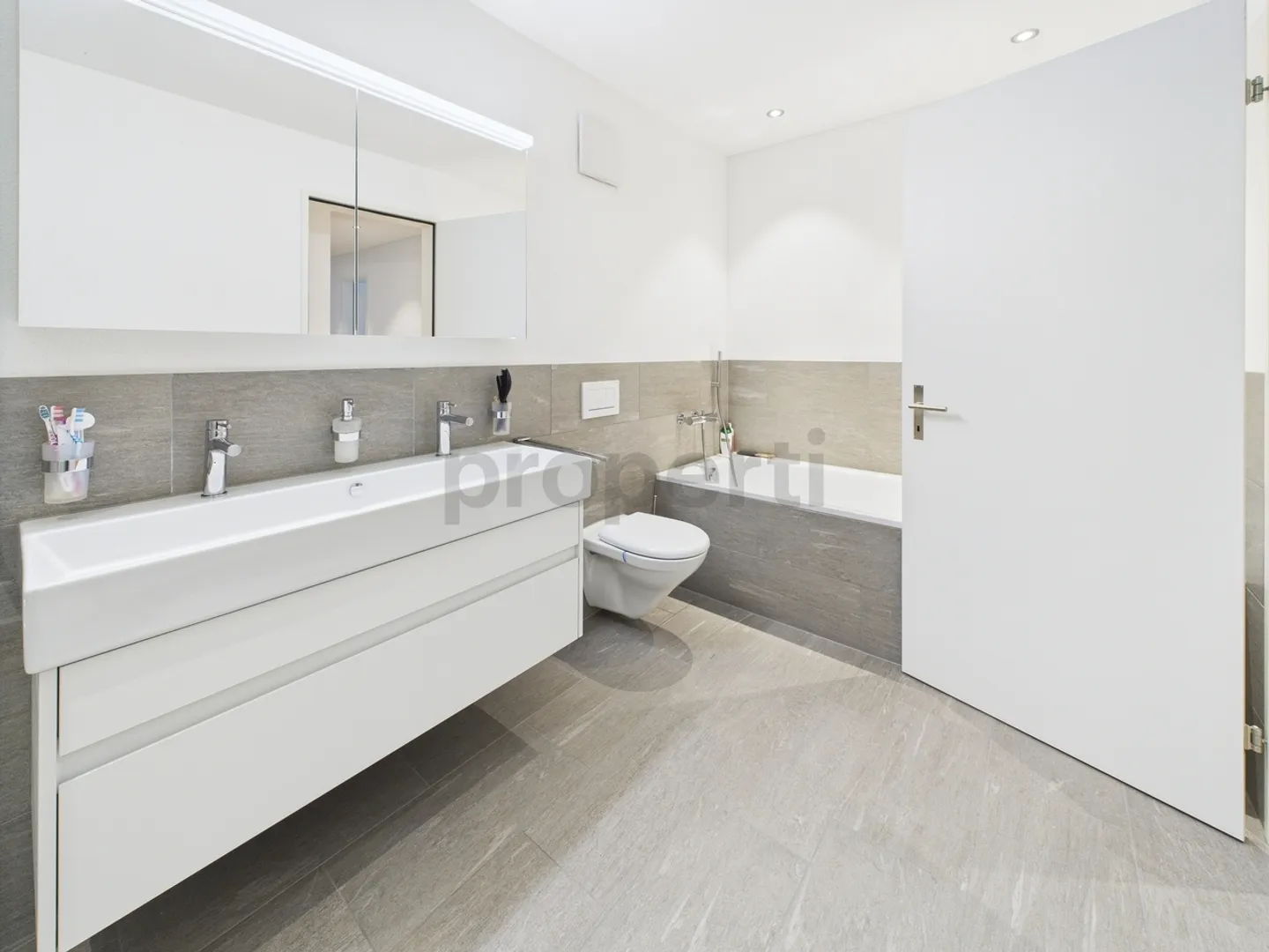 Modern and fully furnished 4.5 room apartment in Flums, SG - Photo 9 of 12