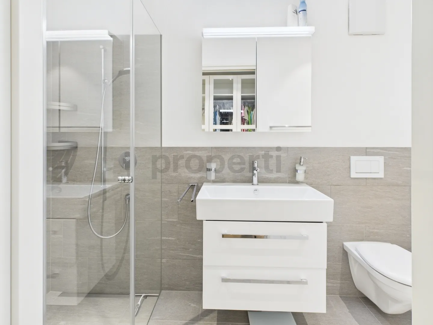 Modern and fully furnished 4.5 room apartment in Flums, SG - Photo 11 of 12