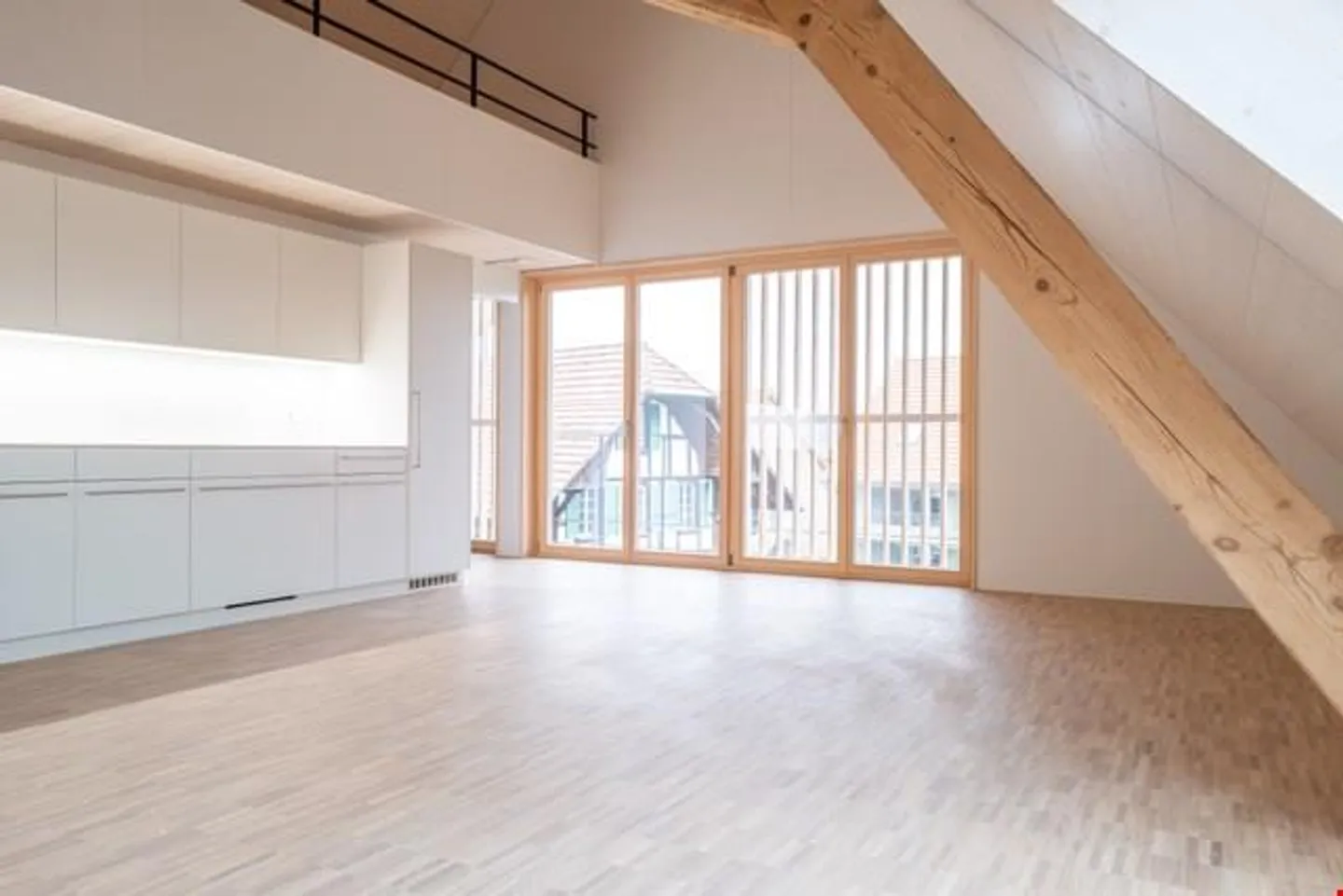 Charmante Loftwohnung mit Galerie - Foto 3 von 14