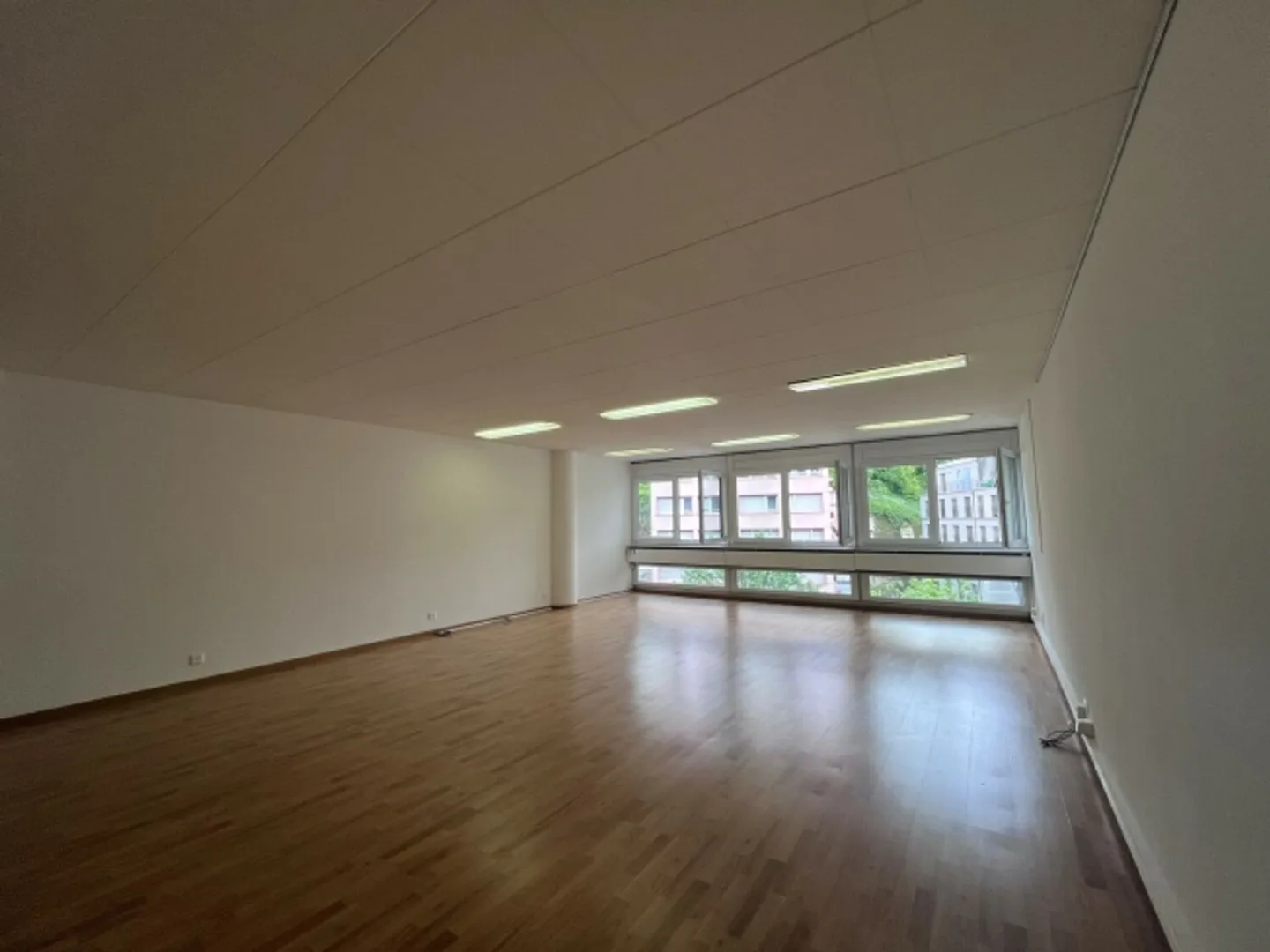 Renoviertes Büro von 136m2 - Stadtzentrum von Lausanne - Foto 2 von 6
