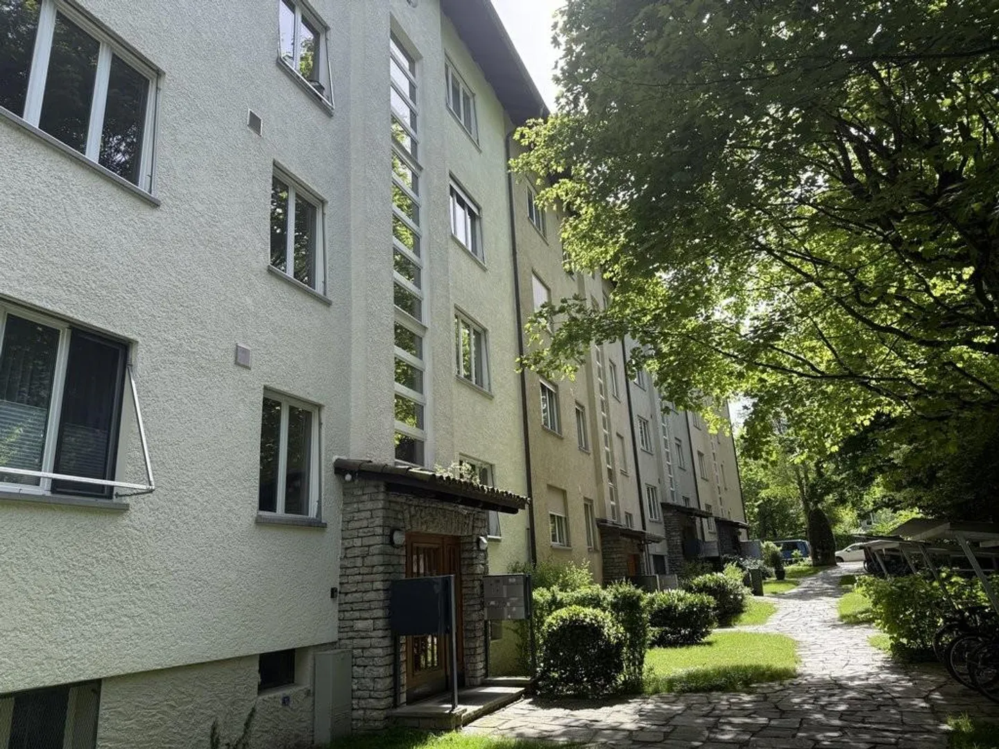 Bright 3-room apartment in a central location - Photo 2 of 12