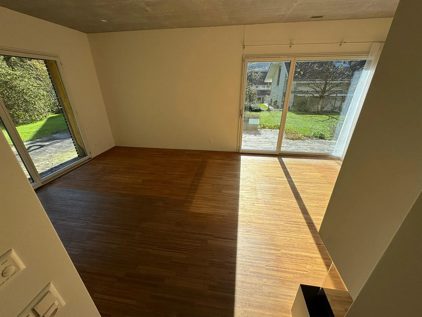 Modern 2.5-room apartment with fireplace in Goldau - Photo 4 of 7