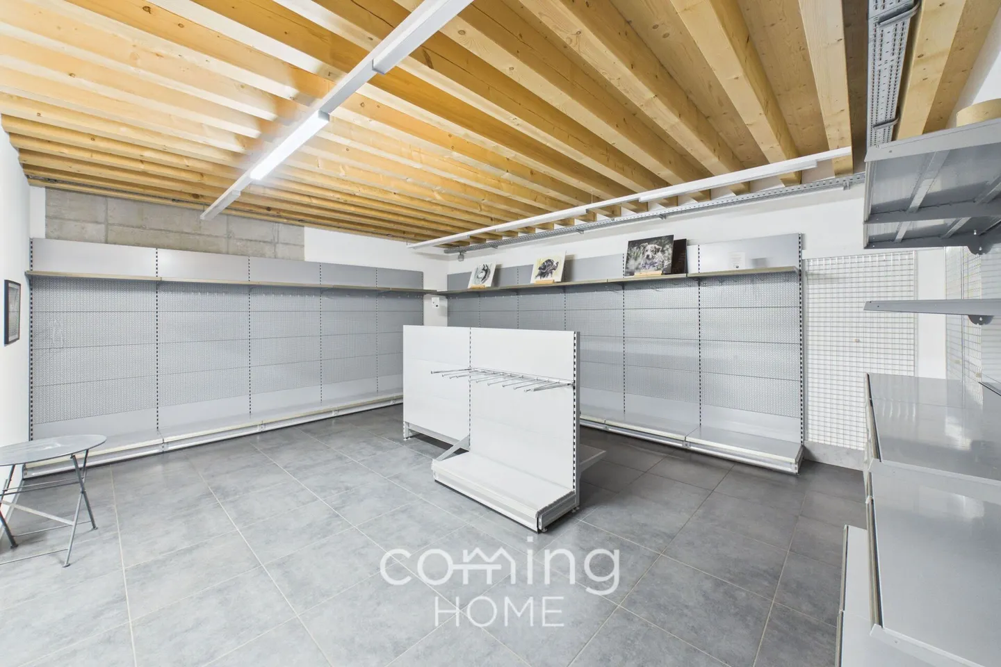 Espace commercial en excellent état pour un showroom, un entrepôt ou d'autres usages commerciaux à Niederbipp - Photo 8 sur 15