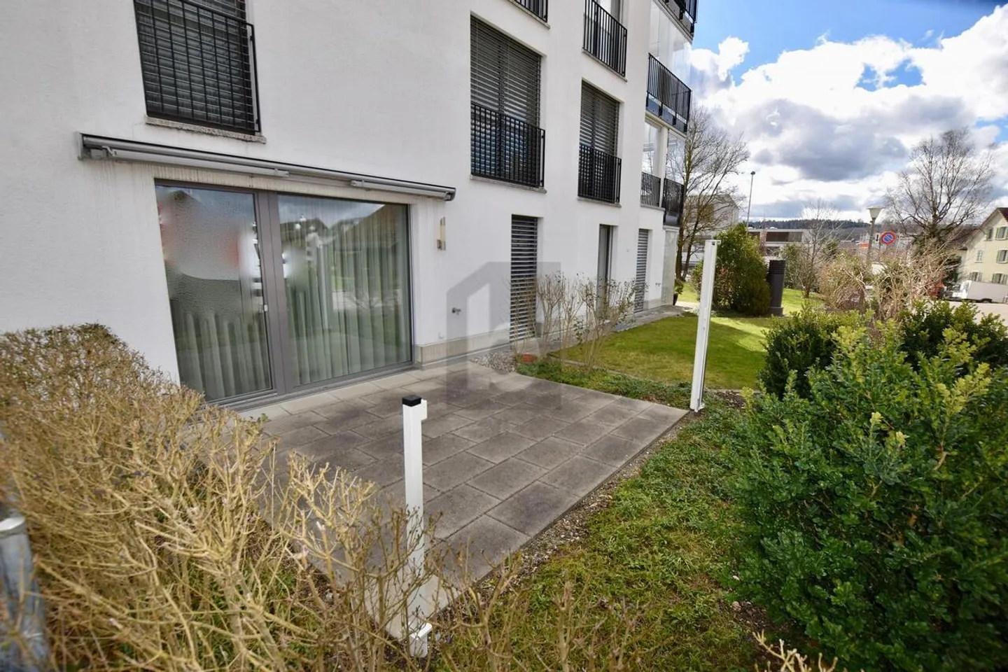 Exclusive Living in Best Quality - Photo 4 of 6