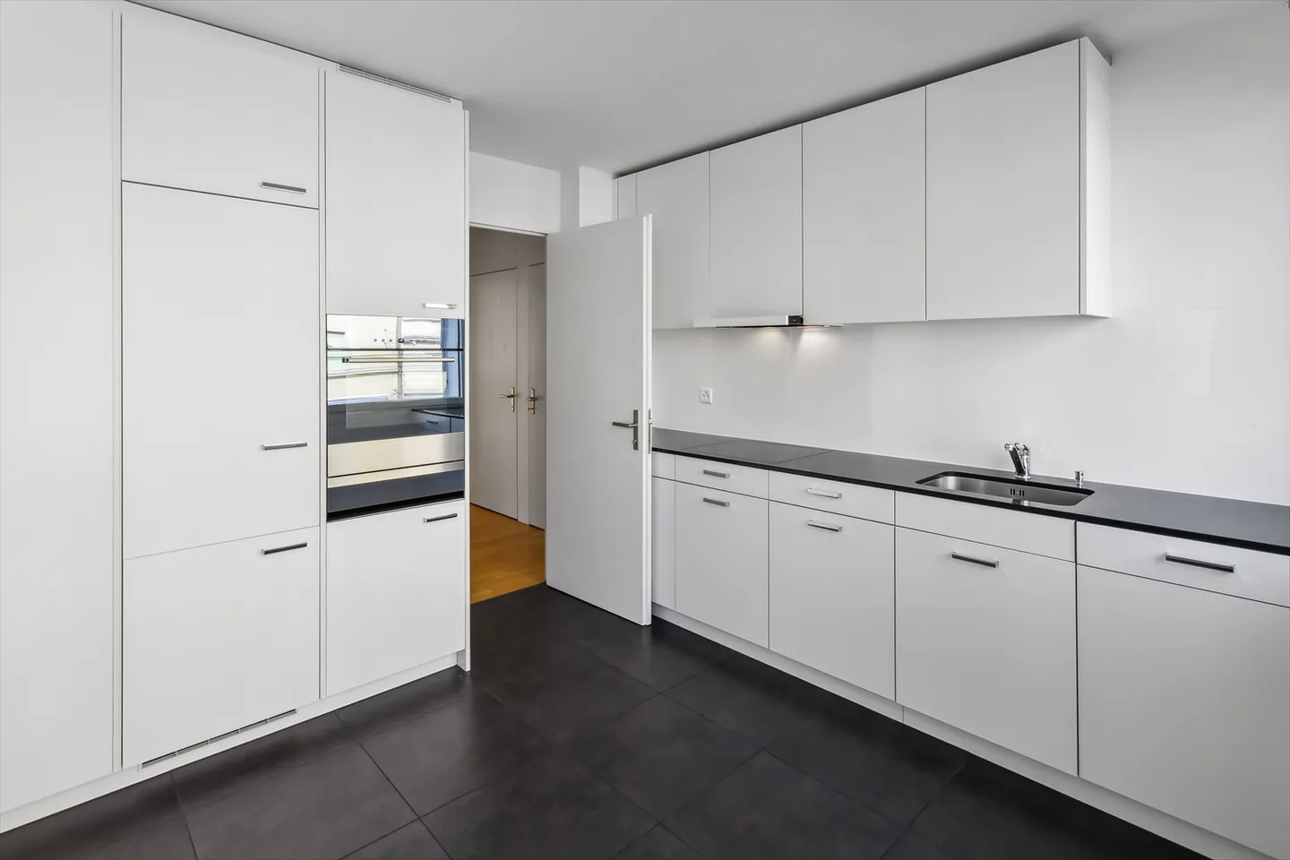 Sunny and modern apartment in Seefeld - Photo 5 of 5