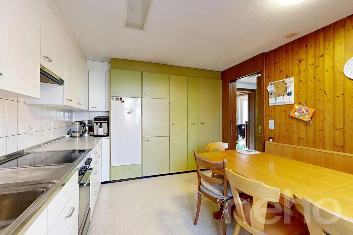 Casa familiare con grande giardino e potenziale di ristrutturazione - Foto 8 di 12