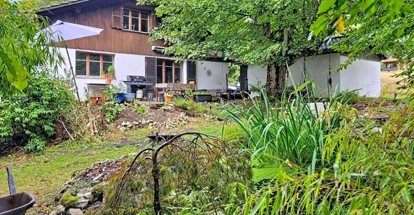 Maison avec grand terrain et potentiel d'autonomie - Chaumont (NE) - Photo 1 of 13