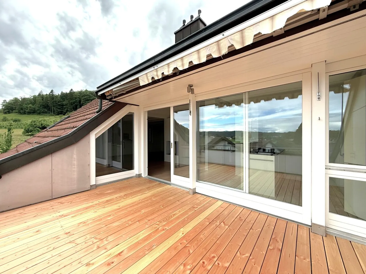 Maisonette rénovée avec terrasse - Photo 1 sur 21