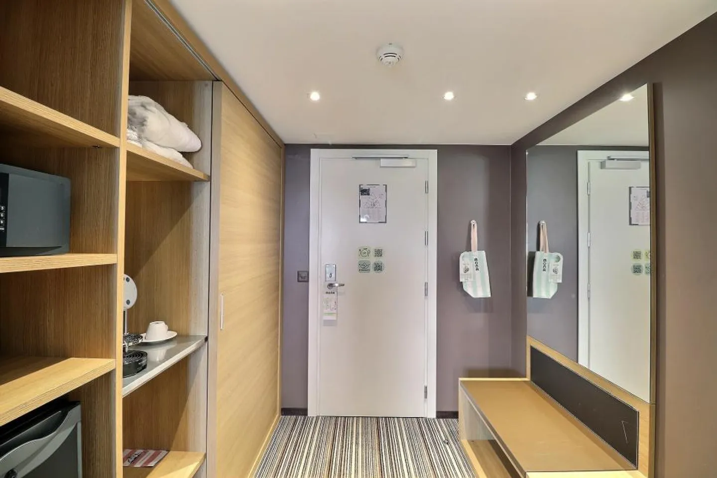 GRANDE CAMERA DOPPIA NELL'HOTEL MONA - Foto 11 di 11