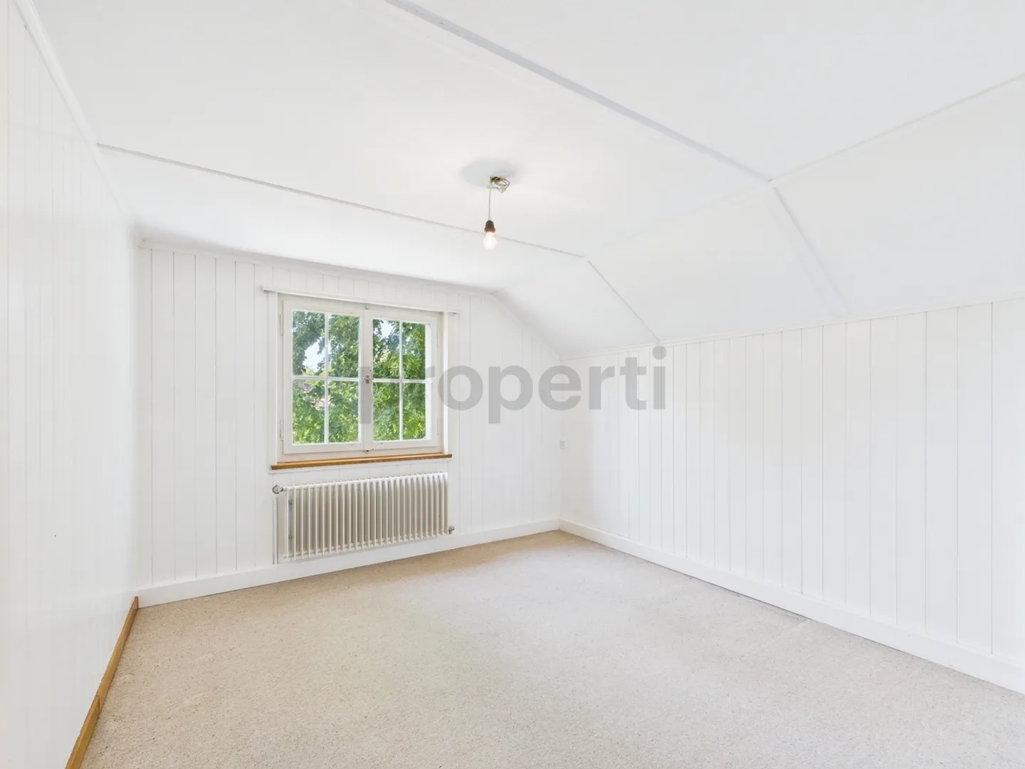 Charmante Dachwohnung an ruhiger und doch zentraler Lage mit schönem Weitblick - Foto 6 von 11