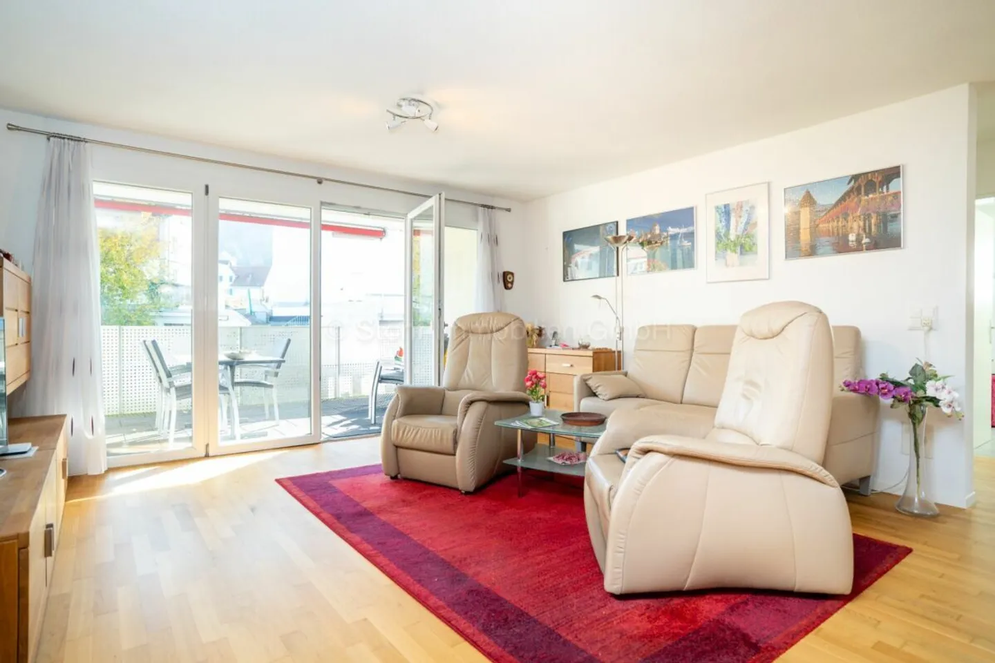 Appartement confortable de 4,5 pièces avec balcon spacieux et ensoleillé - Photo 5 sur 19