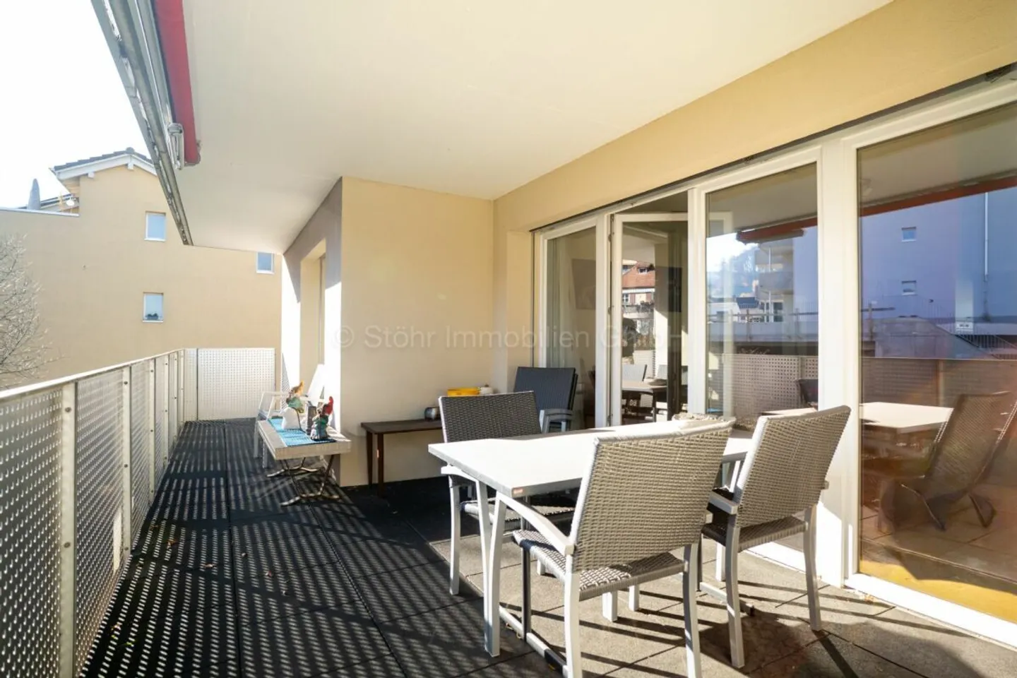 Appartement confortable de 4,5 pièces avec balcon spacieux et ensoleillé - Photo 19 sur 19