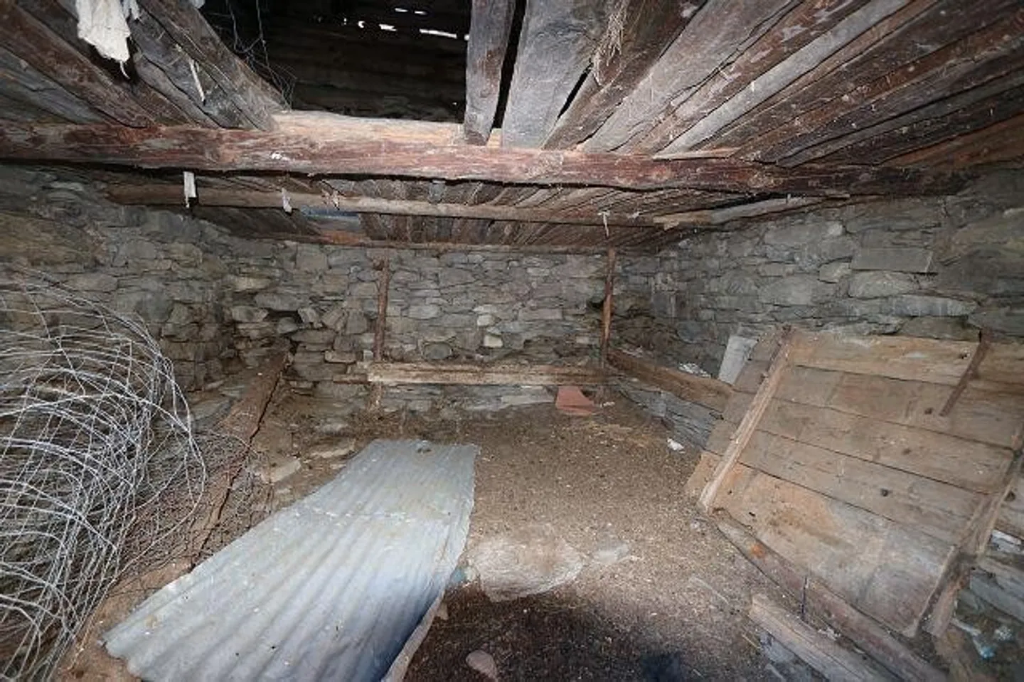 rustico di 3 locali molto tranquilla, soleggiata con bella vista - Foto 4 di 13