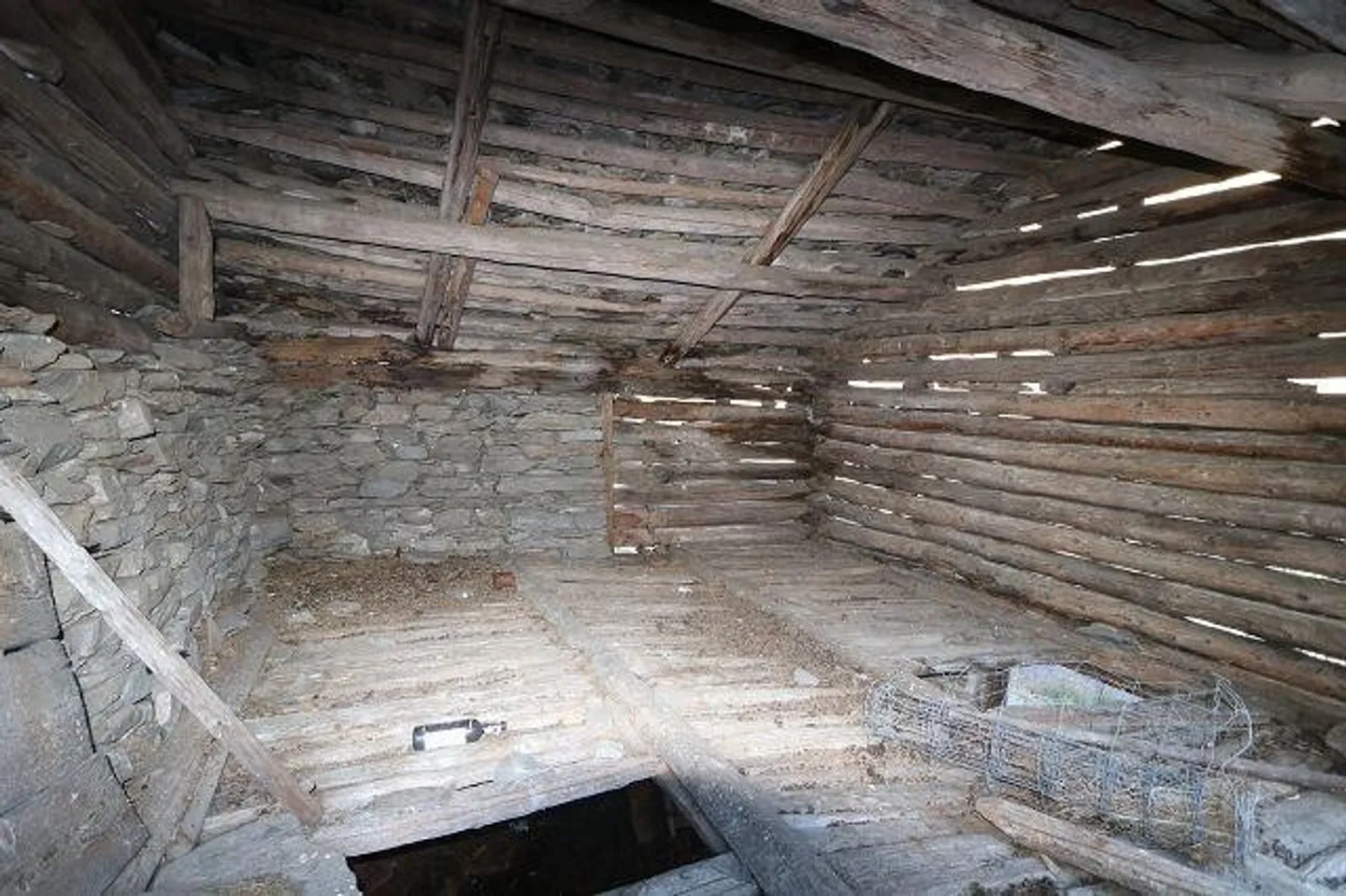 rustico di 3 locali molto tranquilla, soleggiata con bella vista - Foto 5 di 13