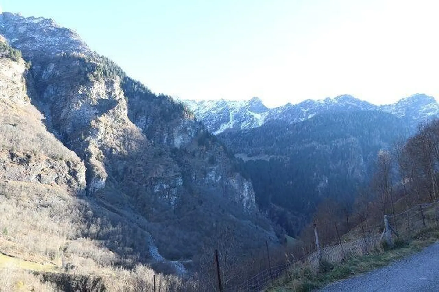 rustico di 3 locali molto tranquilla, soleggiata con bella vista - Foto 10 di 13