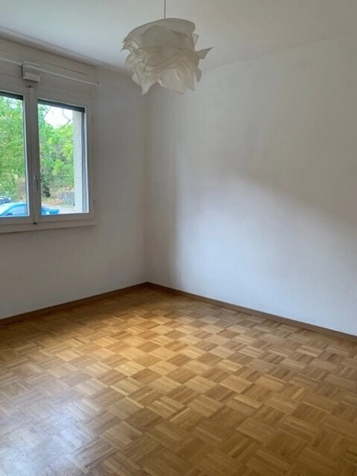 4 rooms ideally located - Photo 4 of 8