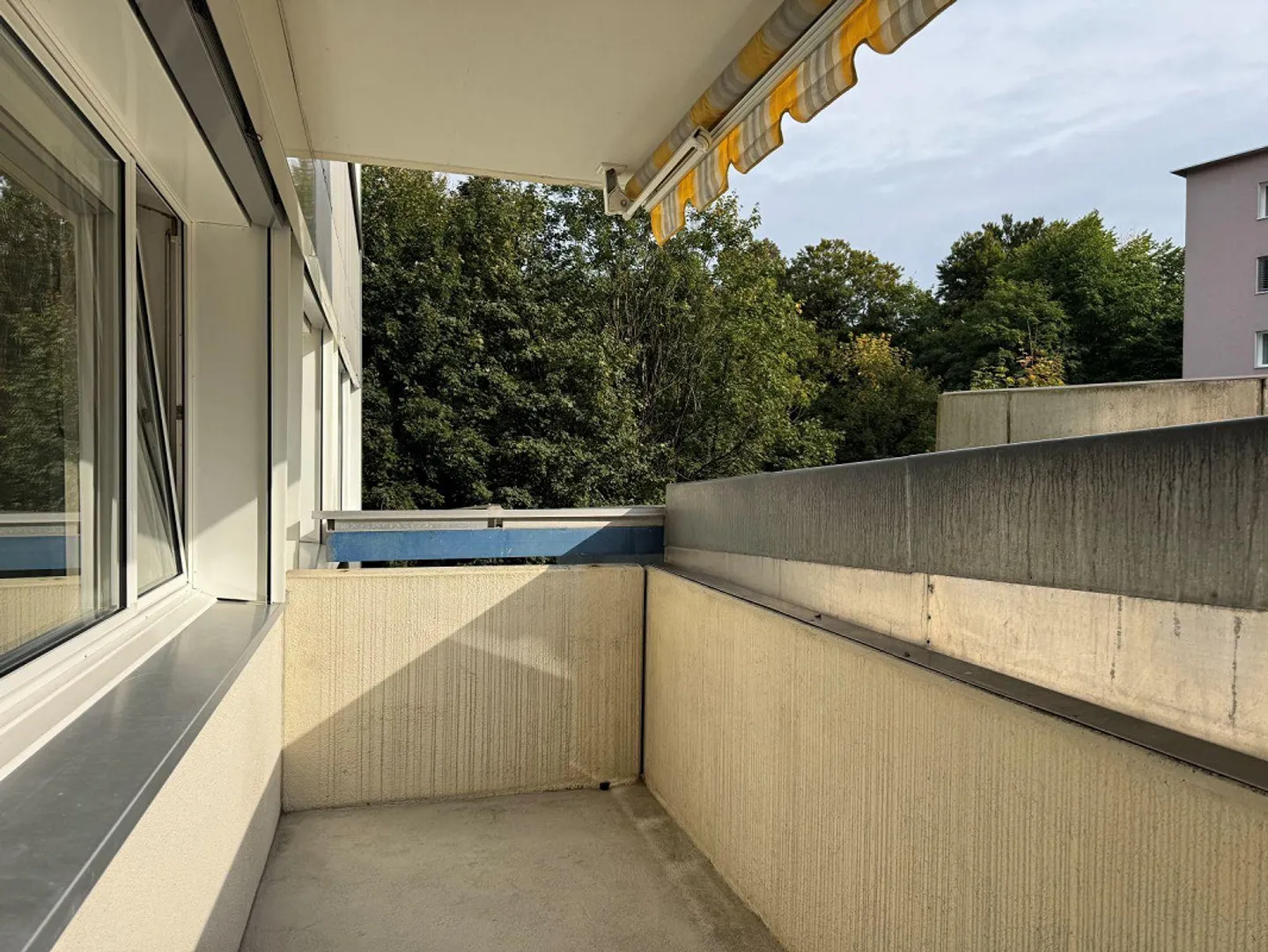 Appartement fraîchement rénové dans un emplacement recherché à Lucerne - Photo 6 sur 12