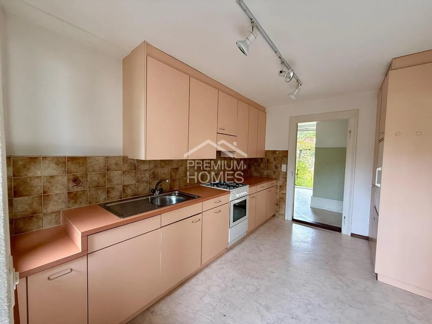 Appartamento luminoso in una posizione tranquilla! - Foto 3 di 7