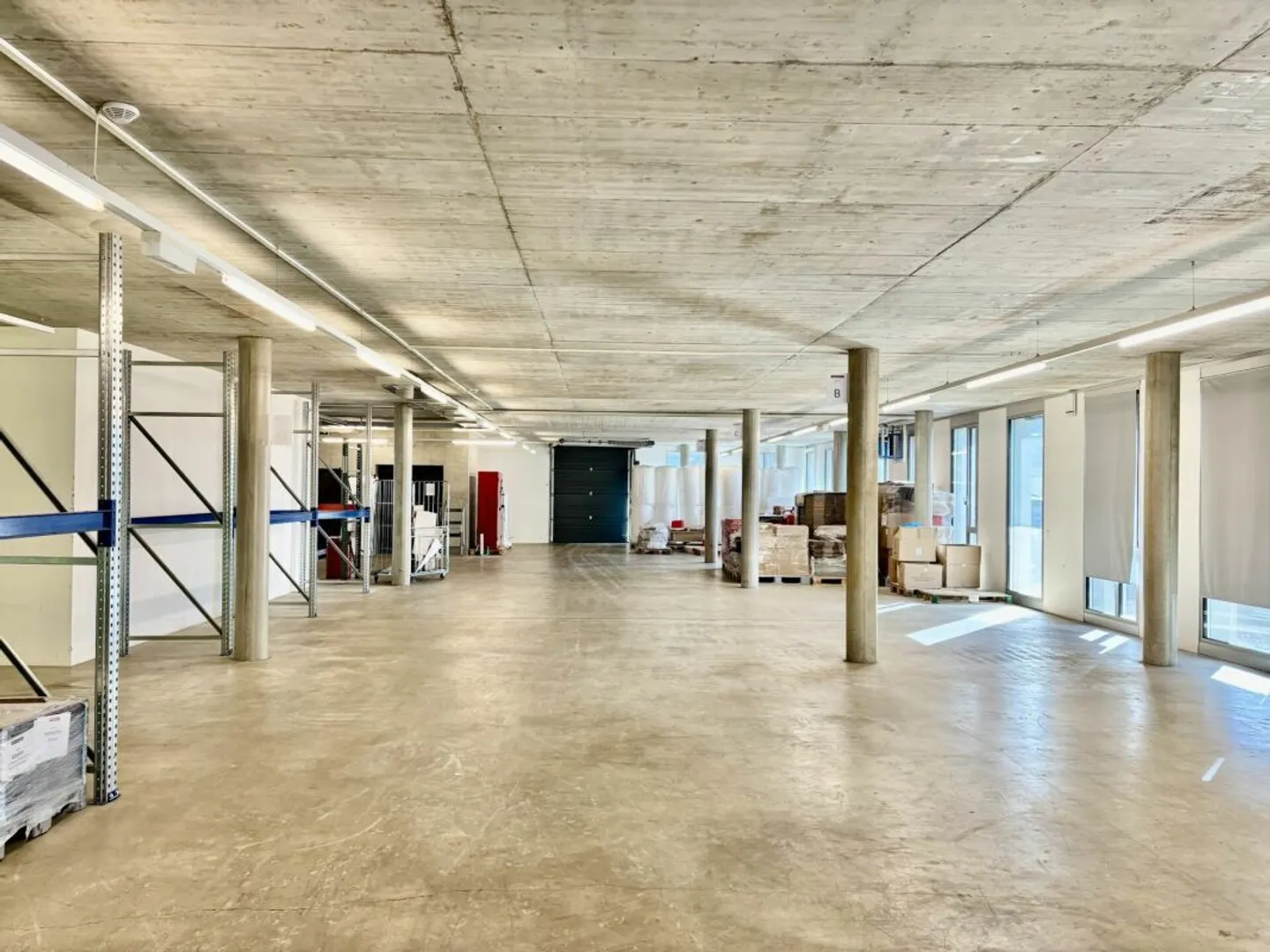 Vaud locale laboratorio showroom deposito stock in affitto a Budron Mont-sur-Lausanne - Foto 1 di 7