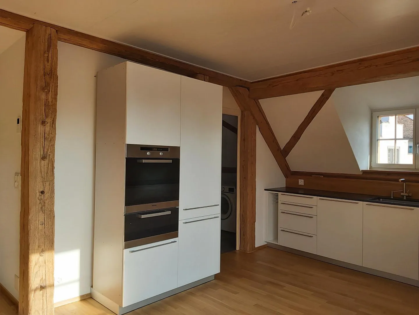 Appartement sous les combles de 3,5 pièces au cœur d'Andelfingen - Photo 6 sur 18