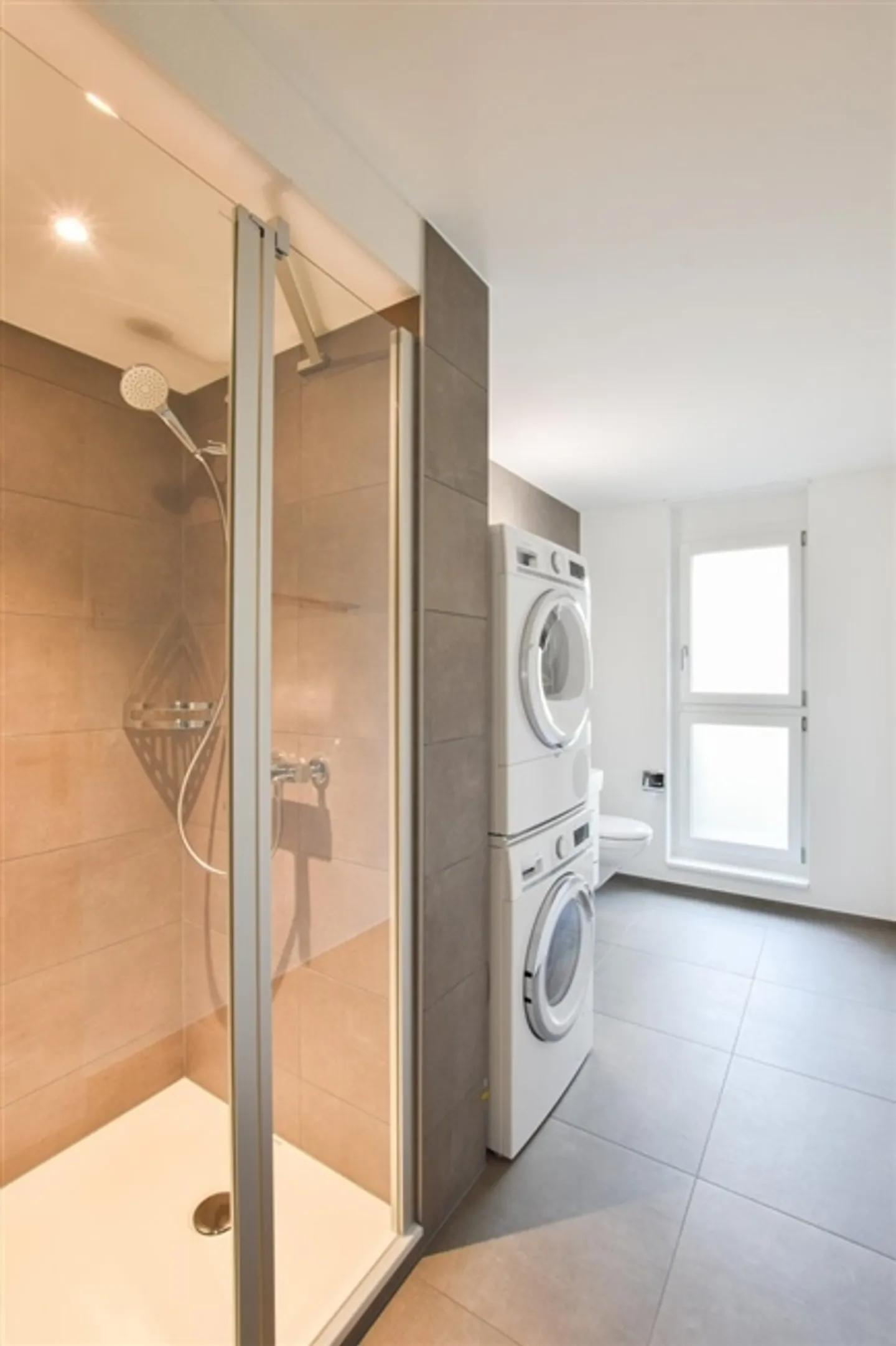 Renovierte Wohnung in Köniz - Foto 10 von 12