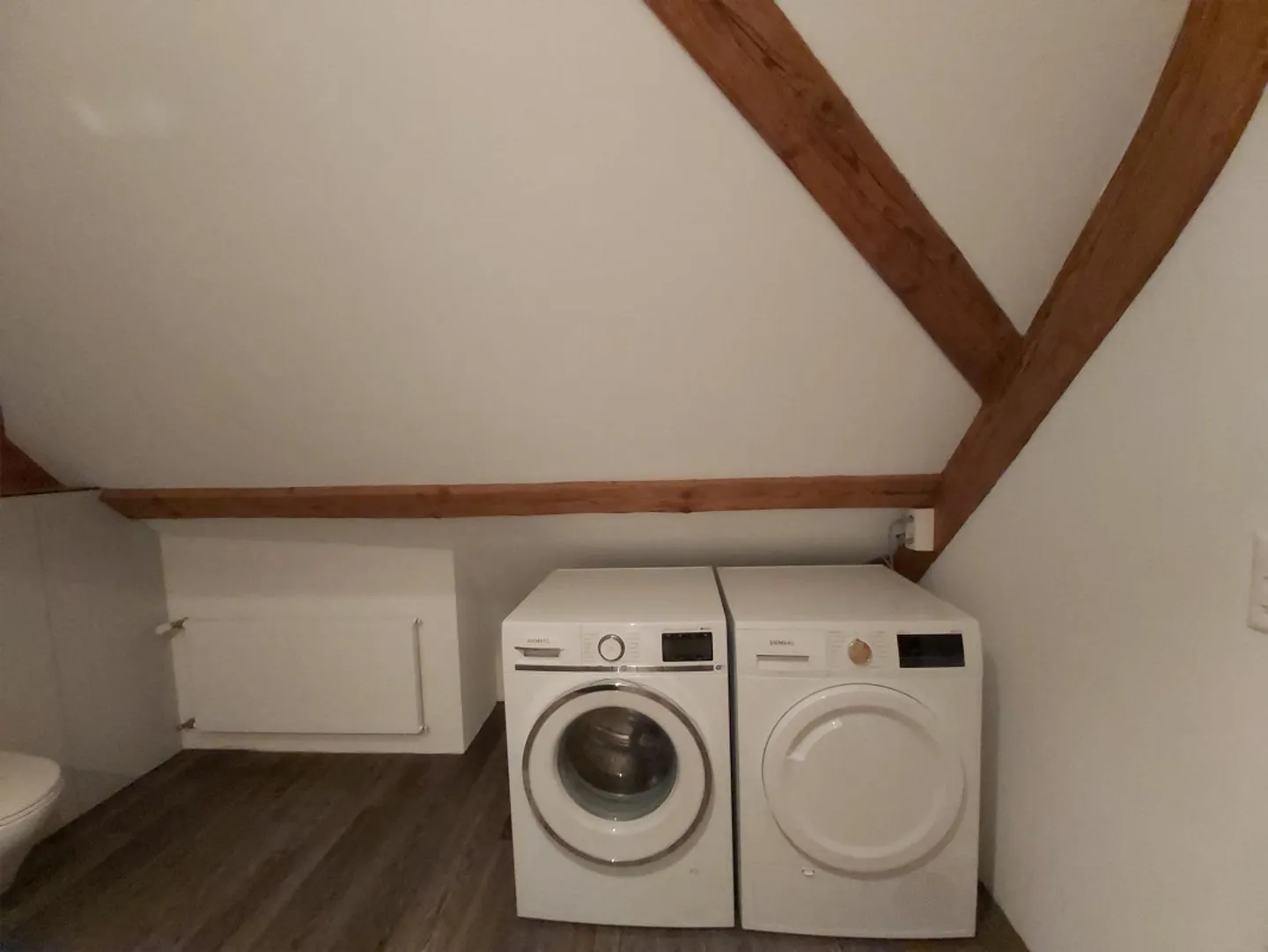 Appartement sous les combles de 3,5 pièces au cœur d'Andelfingen - Photo 8 sur 18