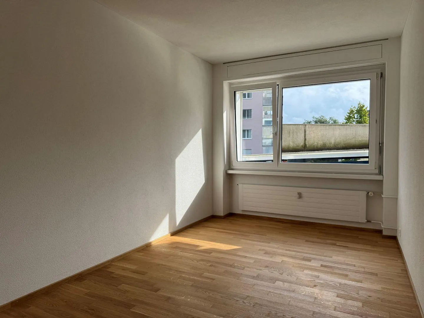 Appartement fraîchement rénové dans un emplacement recherché à Lucerne - Photo 10 sur 12