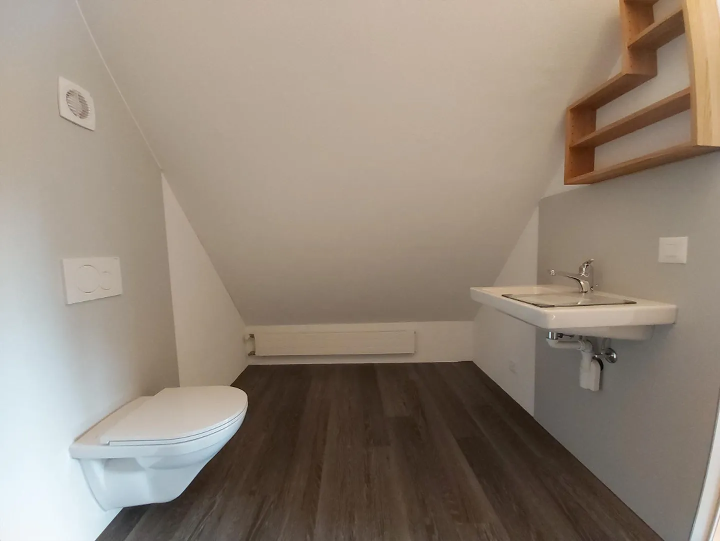 Appartement sous les combles de 3,5 pièces au cœur d'Andelfingen - Photo 14 sur 18