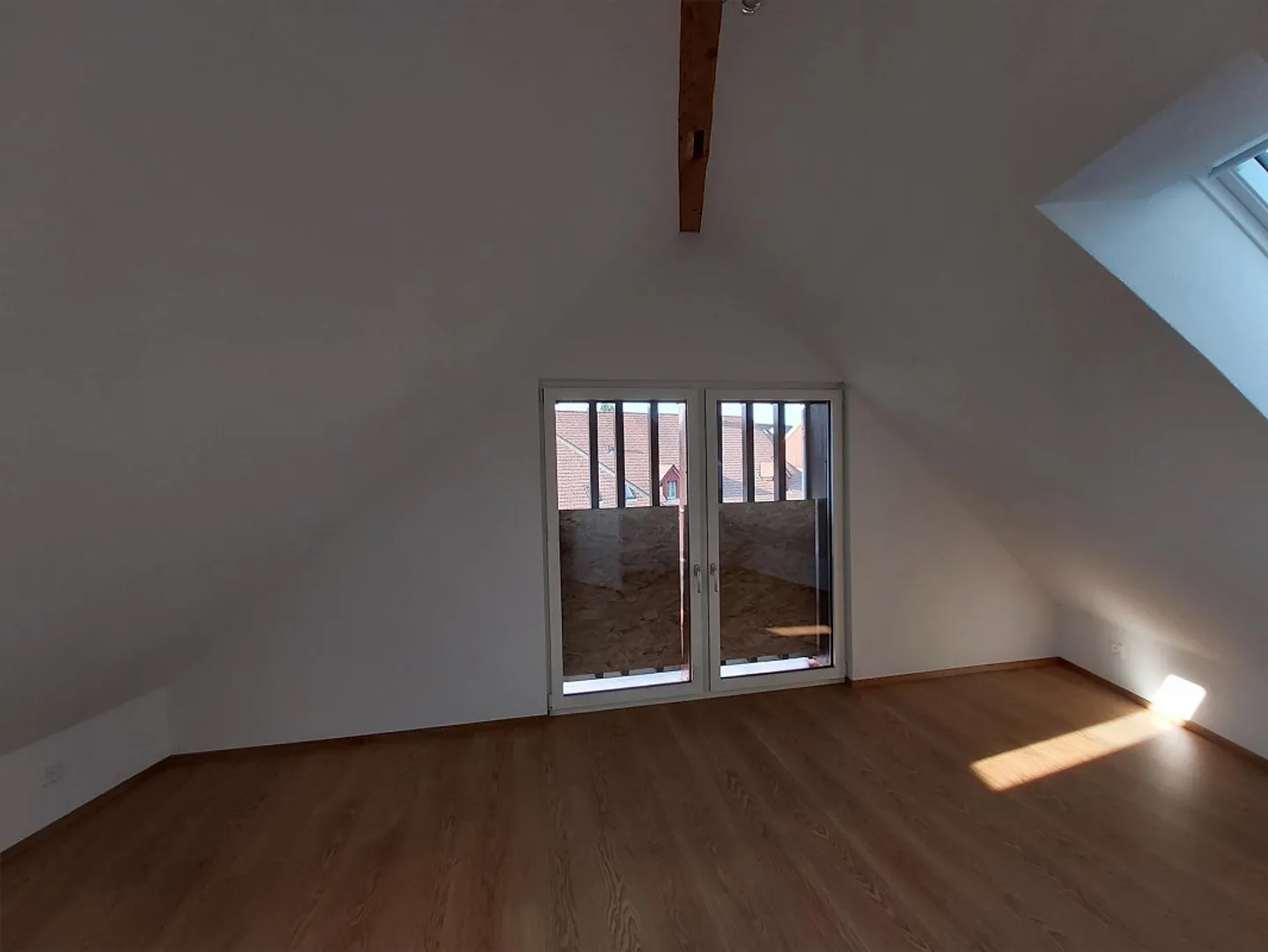 Appartement sous les combles de 3,5 pièces au cœur d'Andelfingen - Photo 17 sur 18
