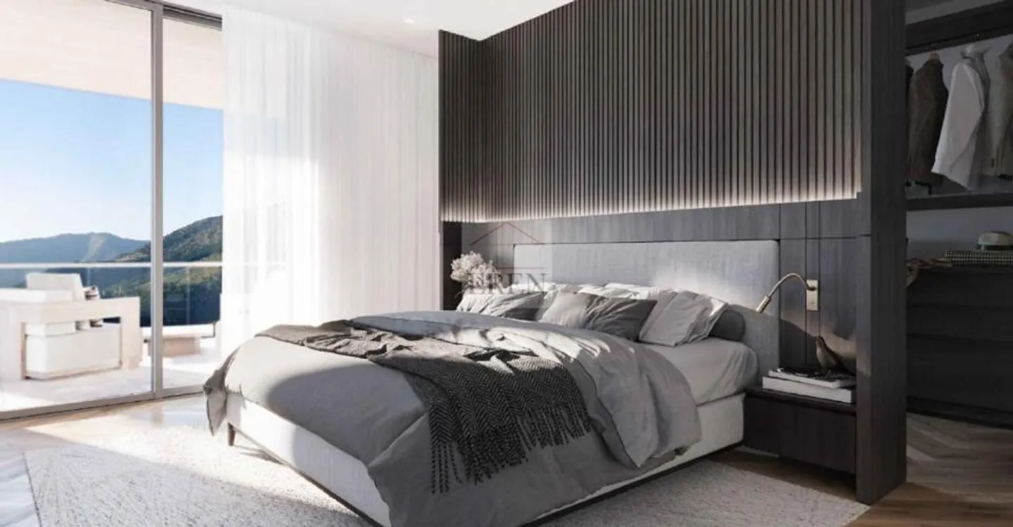 Spacious new 4.5-room apartment with 42 m2 terrace and 221 m2 lawn - Photo 3 of 9