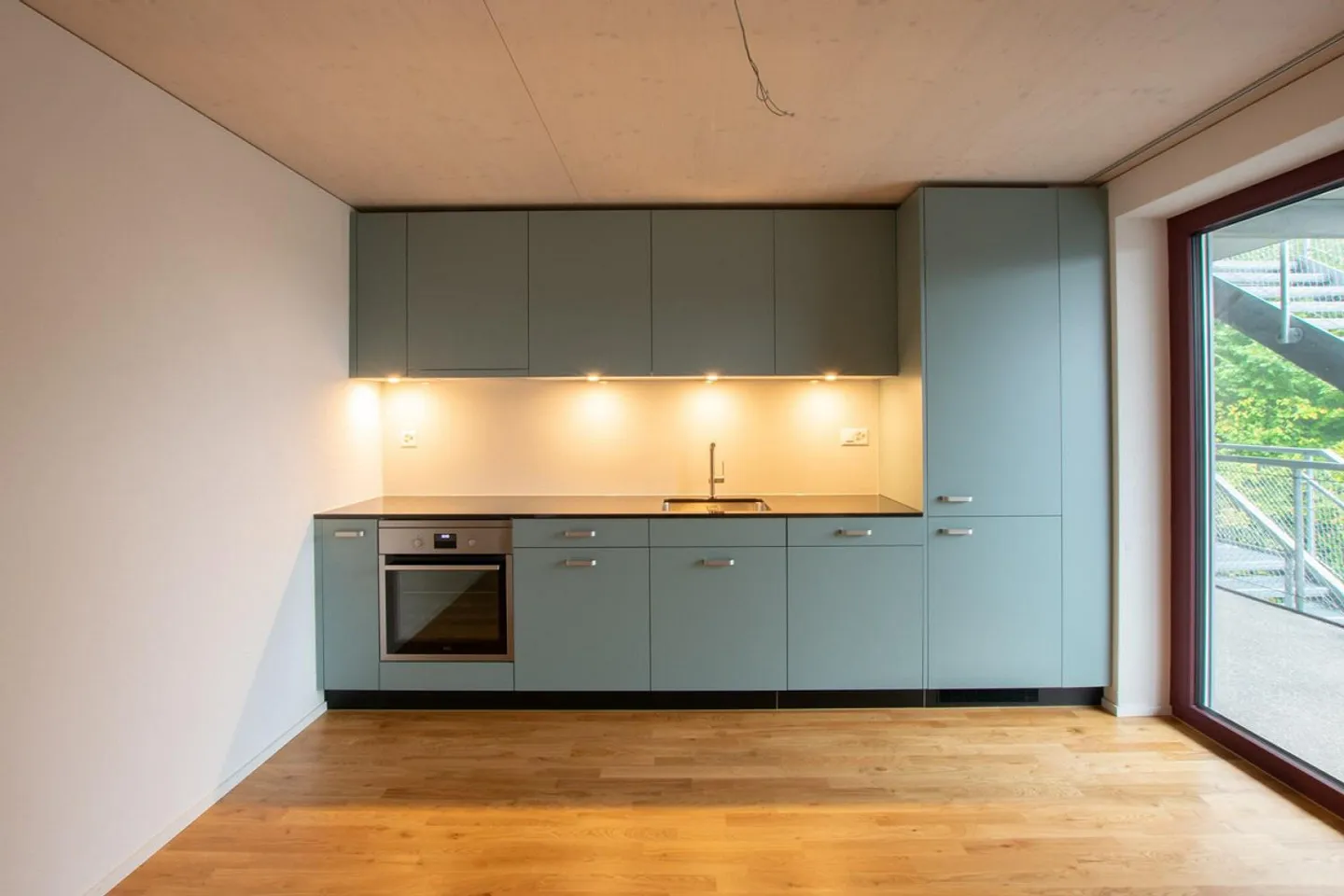 Apartment for rent - Photo 3 of 5