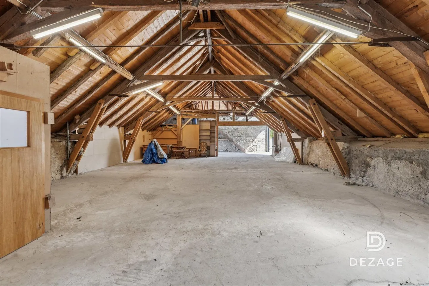 Maison de caractère, grande parcelle, charme ancien et fort potentiel ! - Photo 9 sur 13