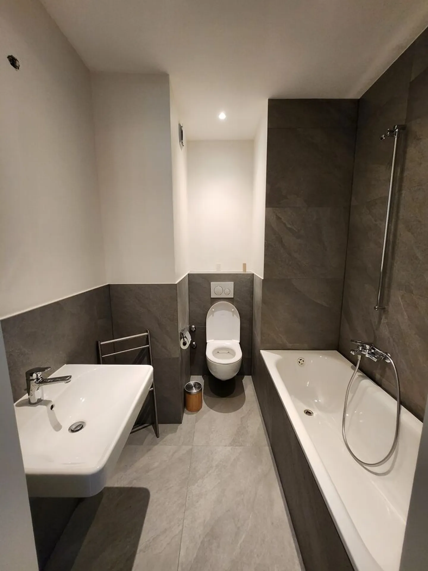 Charmant Appartement 2 Pièces - Photo 5 sur 8
