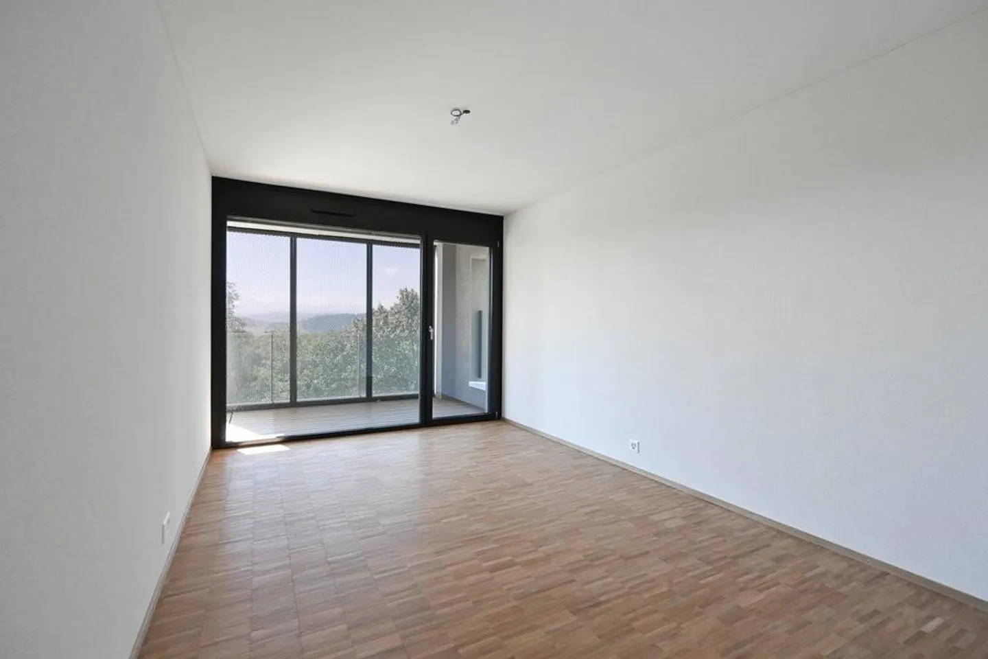 Vivre avec vue sur le paysage montagneux - Photo 7 sur 8