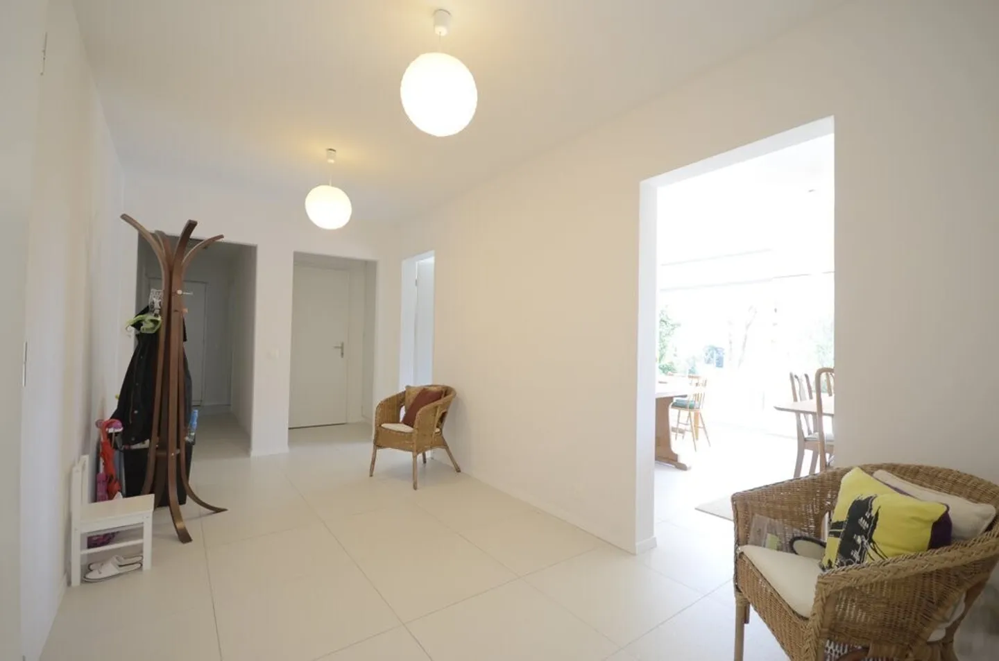 Pully-Räumliche 5,5-Zimmer-Wohnung mit Terrasse und privatem Garten - Foto 4 von 10