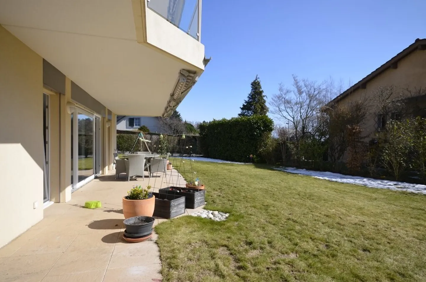 Pully-Räumliche 5,5-Zimmer-Wohnung mit Terrasse und privatem Garten - Foto 5 von 10