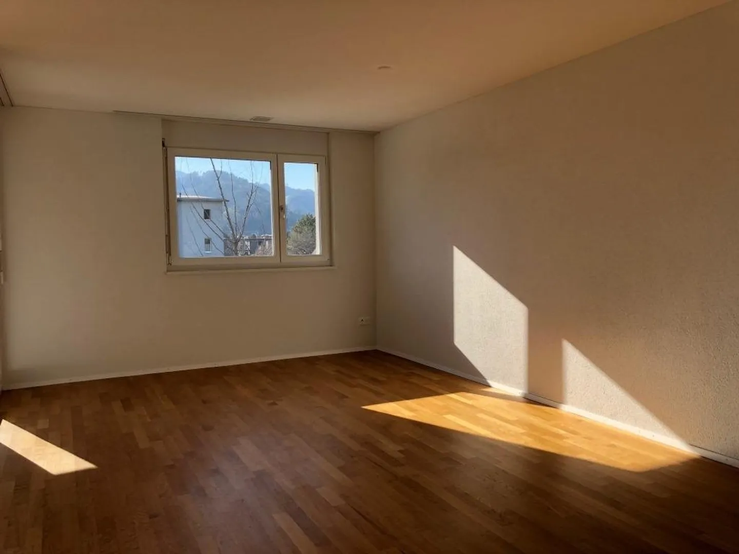 Moderne 2.5 Zimmer Wohnung - Foto 4 von 6